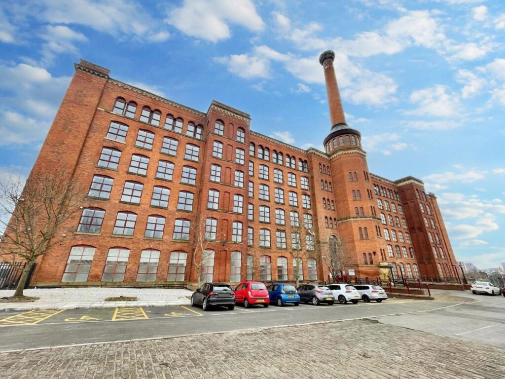 Victoria Mill, Lower Vickers Street