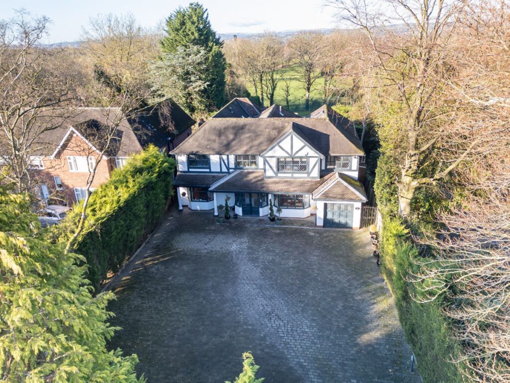 Ringley Road, Whitefield, Manchester